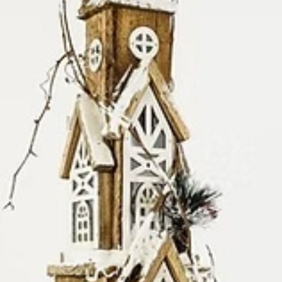 WOODEN HOUSE 31 IN. - Picture 1 of 1